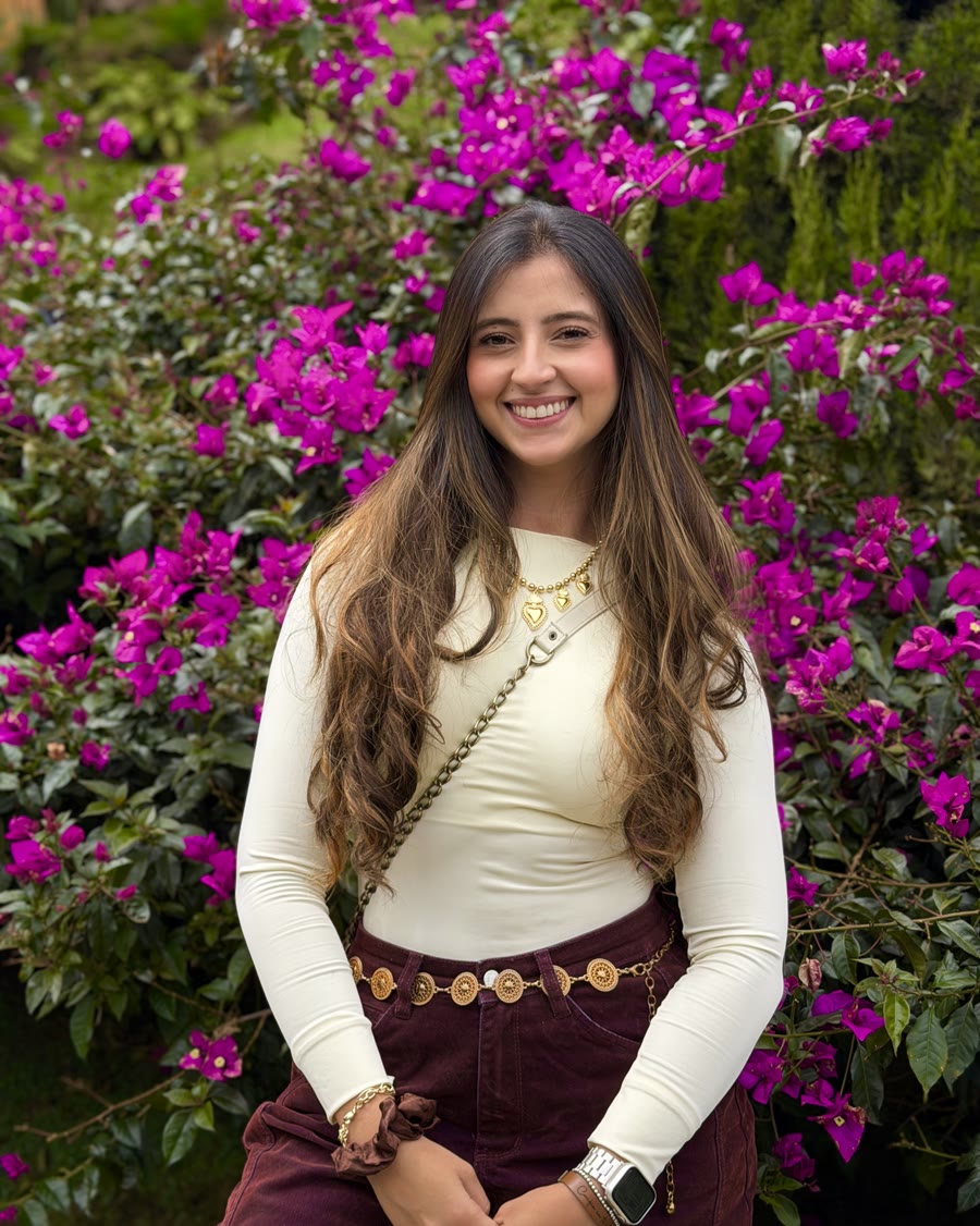 Valentina Sánchez en un video de moda